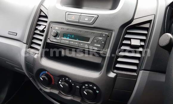 Buy Used Ford Ranger White Car in Beitbridge in Matabeleland South Buy Used Ford Ranger White Car in Beitbridge in Matabeleland South