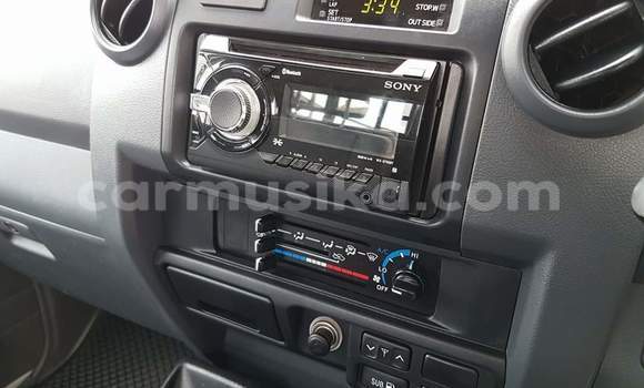 Buy Used Toyota Land Cruiser White Car in Harare in Harare Buy Used Toyota Land Cruiser White Car in Harare in Harare