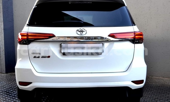 Tenga Tsaru Toyota Fortuner Chena Mota in Beitbridge in Matabeleland South Tenga Tsaru Toyota Fortuner Chena Mota in Beitbridge in Matabeleland South