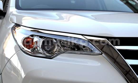 Tenga Tsaru Toyota Fortuner Chena Mota in Beitbridge in Matabeleland South Tenga Tsaru Toyota Fortuner Chena Mota in Beitbridge in Matabeleland South