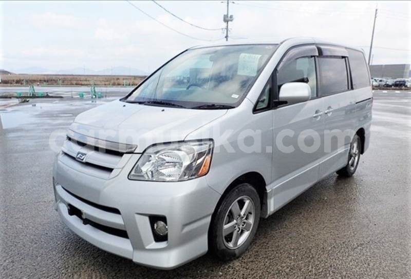 Big with watermark toyota noah matabeleland south beitbridge 20569