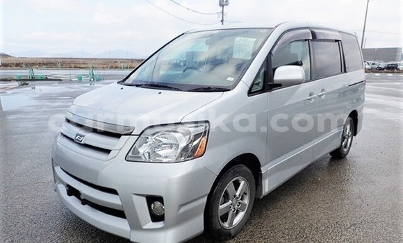 Acheter Occasion Voiture Toyota Noah Gris à Beitbridge, Matabeleland South Acheter Occasion Voiture Toyota Noah Gris à Beitbridge, Matabeleland South
