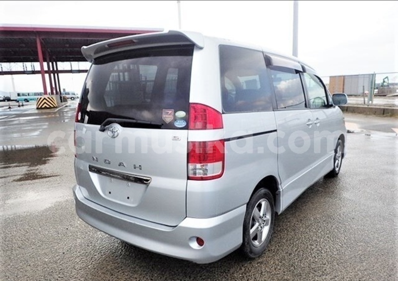 Big with watermark toyota noah matabeleland south beitbridge 20569