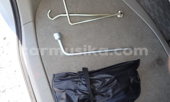 Acheter Occasion Voiture Toyota Noah Gris à Beitbridge, Matabeleland South Acheter Occasion Voiture Toyota Noah Gris à Beitbridge, Matabeleland South