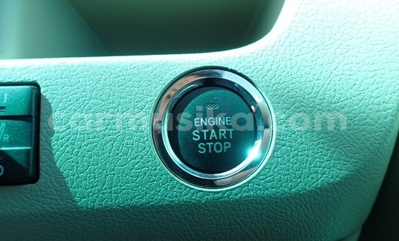 Acheter Occasion Voiture Toyota Noah Gris à Beitbridge, Matabeleland South Acheter Occasion Voiture Toyota Noah Gris à Beitbridge, Matabeleland South