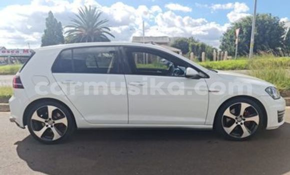 Nunua Ilio tumika Volkswagen Golf Nyeupe Gari ndani ya Beitbridge nchini Matabeleland Kusini