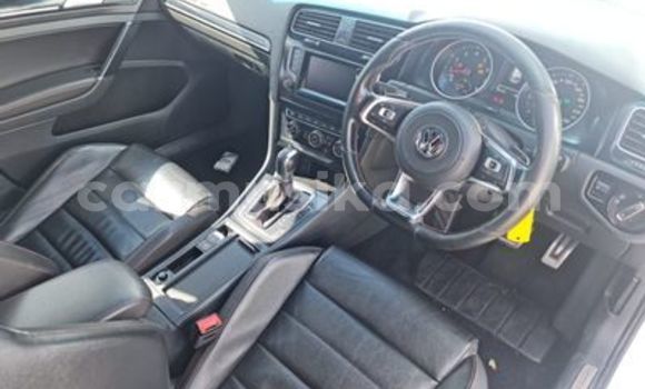 Acheter Occasion Voiture Volkswagen Golf Blanc à Beitbridge, Matabeleland South Acheter Occasion Voiture Volkswagen Golf Blanc à Beitbridge, Matabeleland South