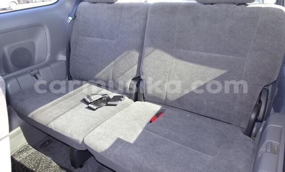 Acheter Occasion Voiture Toyota Noah Gris à Beitbridge, Matabeleland South Acheter Occasion Voiture Toyota Noah Gris à Beitbridge, Matabeleland South