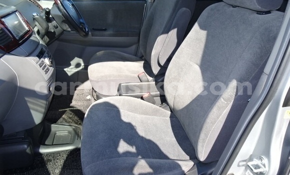 Acheter Occasion Voiture Toyota Noah Gris à Beitbridge, Matabeleland South Acheter Occasion Voiture Toyota Noah Gris à Beitbridge, Matabeleland South