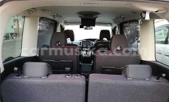 Acheter Occasion Voiture Nissan Serena Autre à Beitbridge, Matabeleland South Acheter Occasion Voiture Nissan Serena Autre à Beitbridge, Matabeleland South