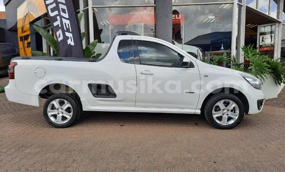 Acheter Occasion Voiture Chevrolet Corsa Blanc à Beitbridge, Matabeleland South Acheter Occasion Voiture Chevrolet Corsa Blanc à Beitbridge, Matabeleland South