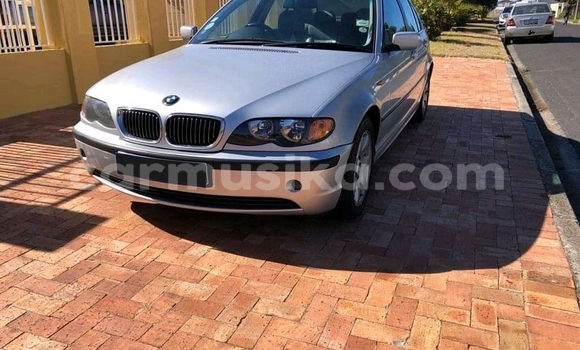 Acheter Occasion Voiture BMW 3–Series Gris à Beitbridge, Matabeleland South Acheter Occasion Voiture BMW 3–Series Gris à Beitbridge, Matabeleland South