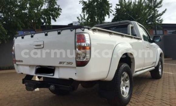 Buy Used Mazda BT-50 White Car in Beitbridge in Matabeleland South Buy Used Mazda BT-50 White Car in Beitbridge in Matabeleland South