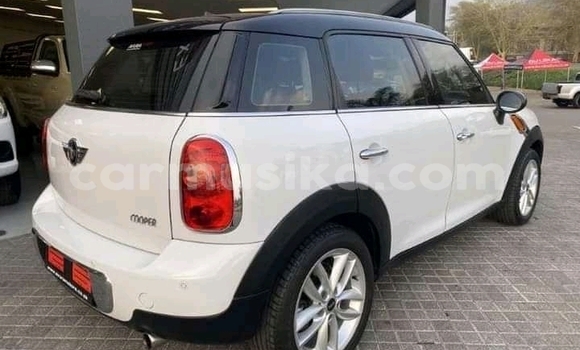 Acheter Occasion Voiture MINI Cooper Blanc à Beitbridge, Matabeleland South Acheter Occasion Voiture MINI Cooper Blanc à Beitbridge, Matabeleland South