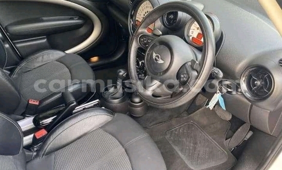 Acheter Occasion Voiture MINI Cooper Blanc à Beitbridge, Matabeleland South Acheter Occasion Voiture MINI Cooper Blanc à Beitbridge, Matabeleland South