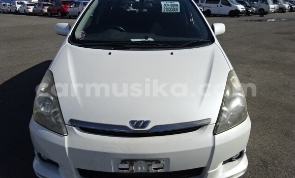 Buy Used Toyota Wish White Car in Beitbridge in Matabeleland South Buy Used Toyota Wish White Car in Beitbridge in Matabeleland South