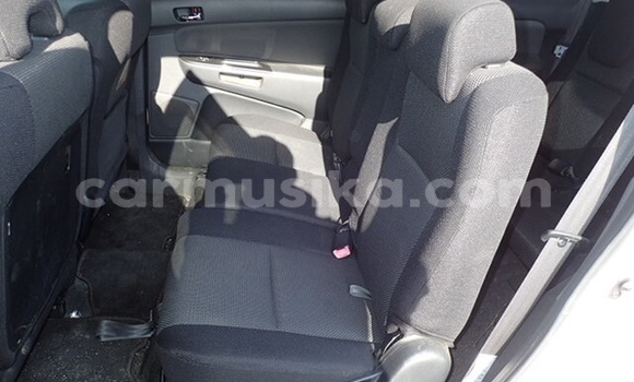 Buy Used Toyota Wish White Car in Beitbridge in Matabeleland South Buy Used Toyota Wish White Car in Beitbridge in Matabeleland South