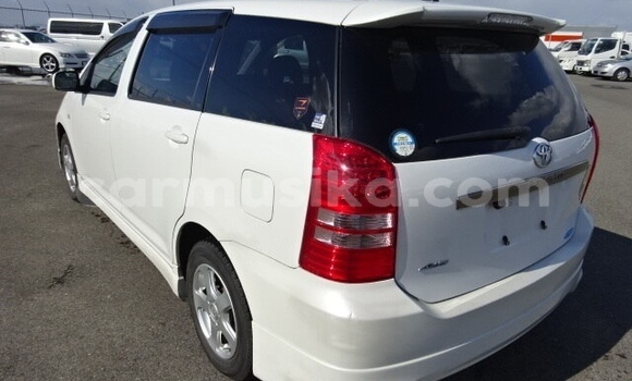 Buy Used Toyota Wish White Car in Beitbridge in Matabeleland South Buy Used Toyota Wish White Car in Beitbridge in Matabeleland South
