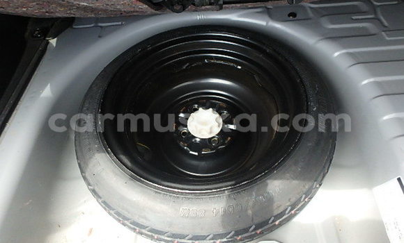 Acheter Occasion Voiture Toyota FunCargo Gris à Beitbridge, Matabeleland South Acheter Occasion Voiture Toyota FunCargo Gris à Beitbridge, Matabeleland South