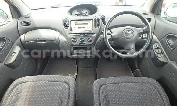 Acheter Occasion Voiture Toyota FunCargo Gris à Beitbridge, Matabeleland South Acheter Occasion Voiture Toyota FunCargo Gris à Beitbridge, Matabeleland South