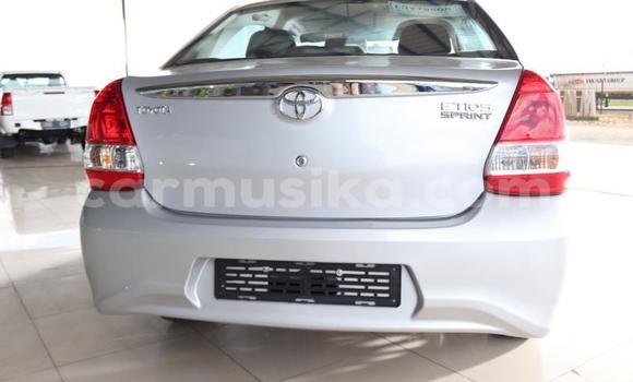 Acheter Occasion Voiture Toyota Etios Gris à Beitbridge, Matabeleland South Acheter Occasion Voiture Toyota Etios Gris à Beitbridge, Matabeleland South