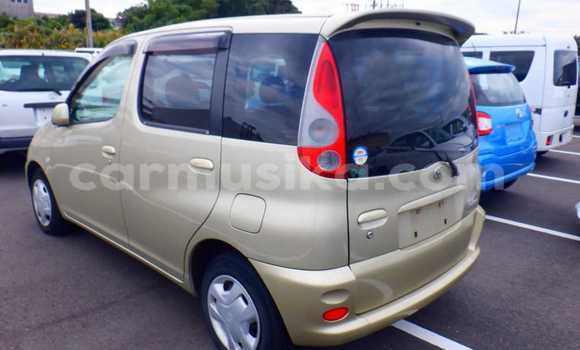 Tenga Tsaru Toyota FunCargo Zvimwe Mota in Beitbridge in Matabeleland South Tenga Tsaru Toyota FunCargo Zvimwe Mota in Beitbridge in Matabeleland South