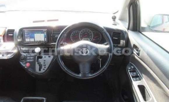 Tenga Tsaru Toyota Wish Tsvuku Mota in Beitbridge in Matabeleland South Tenga Tsaru Toyota Wish Tsvuku Mota in Beitbridge in Matabeleland South