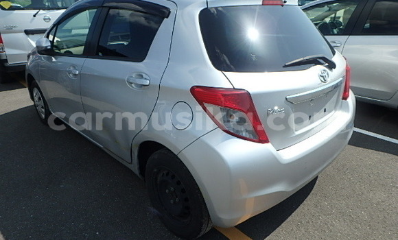 Nunua Ilio tumika Toyota Vitz Nyingine Gari ndani ya Beitbridge nchini Matabeleland Kusini Nunua Ilio tumika Toyota Vitz Nyingine Gari ndani ya Beitbridge nchini Matabeleland Kusini