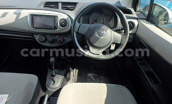 Nunua Ilio tumika Toyota Vitz Nyingine Gari ndani ya Beitbridge nchini Matabeleland Kusini Nunua Ilio tumika Toyota Vitz Nyingine Gari ndani ya Beitbridge nchini Matabeleland Kusini