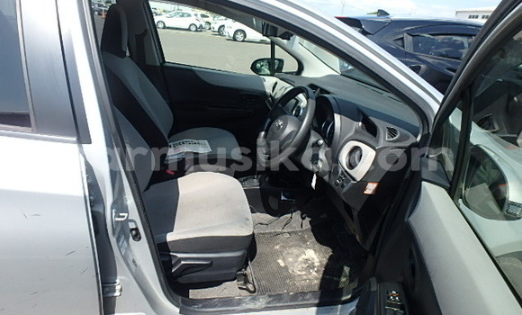 Nunua Ilio tumika Toyota Vitz Nyingine Gari ndani ya Beitbridge nchini Matabeleland Kusini Nunua Ilio tumika Toyota Vitz Nyingine Gari ndani ya Beitbridge nchini Matabeleland Kusini