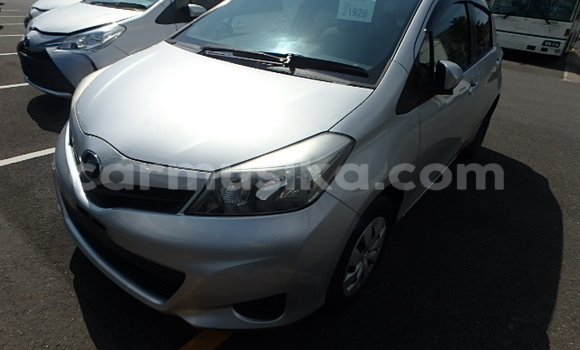 Nunua Ilio tumika Toyota Vitz Nyingine Gari ndani ya Beitbridge nchini Matabeleland Kusini Nunua Ilio tumika Toyota Vitz Nyingine Gari ndani ya Beitbridge nchini Matabeleland Kusini