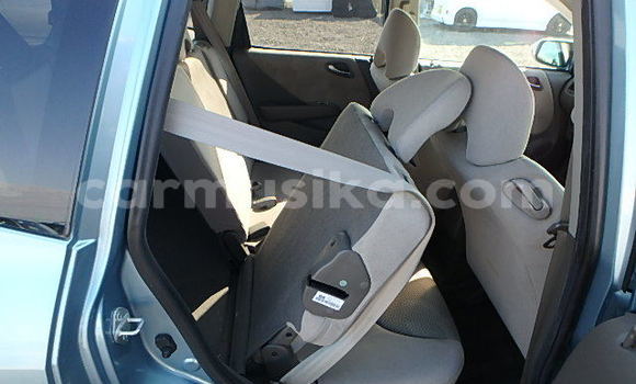 Nunua Ilio tumika Honda Fit Fedha Gari ndani ya Beitbridge nchini Matabeleland Kusini Nunua Ilio tumika Honda Fit Fedha Gari ndani ya Beitbridge nchini Matabeleland Kusini