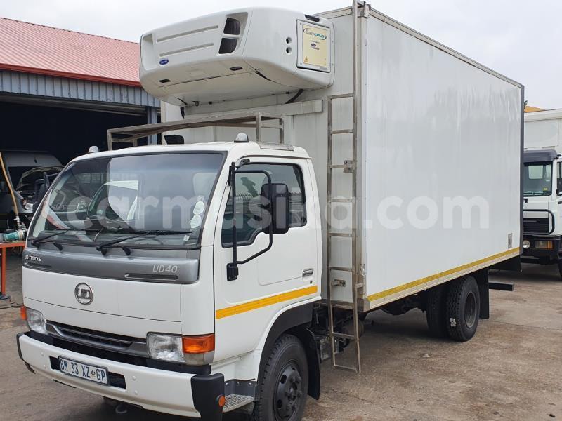 Big with watermark toyota dyna matabeleland south beitbridge 20650