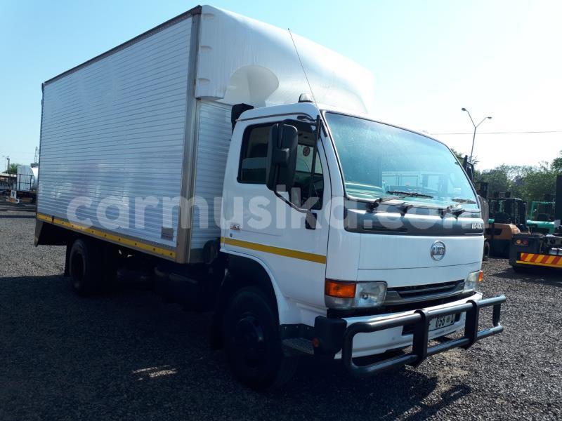 Big with watermark toyota dyna matabeleland south beitbridge 20650