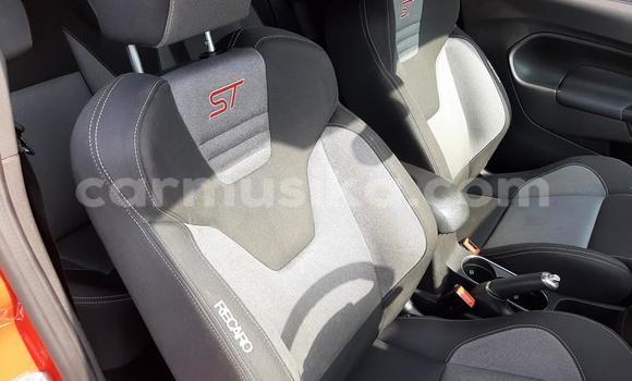 Acheter Occasion Voiture Ford Fiesta ST Beige à Beitbridge, Matabeleland South Acheter Occasion Voiture Ford Fiesta ST Beige à Beitbridge, Matabeleland South