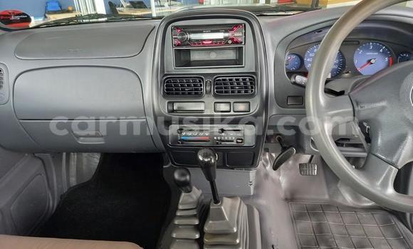 Acheter Occasion Voiture Nissan Hardbody Blanc à Beitbridge, Matabeleland South Acheter Occasion Voiture Nissan Hardbody Blanc à Beitbridge, Matabeleland South