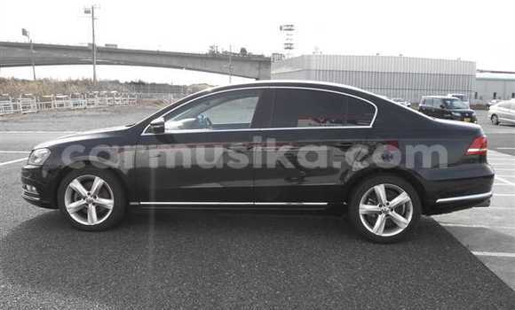 Acheter Occasion Voiture Volkswagen Passat Noir à Beitbridge, Matabeleland South Acheter Occasion Voiture Volkswagen Passat Noir à Beitbridge, Matabeleland South