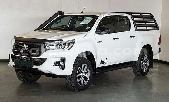 Tenga Tsaru Toyota Hilux Chena Mota in Beitbridge in Matabeleland South Tenga Tsaru Toyota Hilux Chena Mota in Beitbridge in Matabeleland South