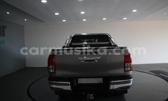 Tenga Tsaru Toyota Hilux Sirivha Mota in Beitbridge in Matabeleland South Tenga Tsaru Toyota Hilux Sirivha Mota in Beitbridge in Matabeleland South