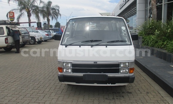 Tenga Tsaru Toyota Hiace Chena Mota in Beitbridge in Matabeleland South Tenga Tsaru Toyota Hiace Chena Mota in Beitbridge in Matabeleland South