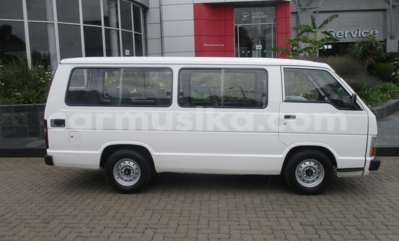 Tenga Tsaru Toyota Hiace Chena Mota in Beitbridge in Matabeleland South Tenga Tsaru Toyota Hiace Chena Mota in Beitbridge in Matabeleland South