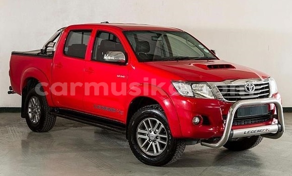 Buy Used Toyota Hilux Red Car in Beitbridge in Matabeleland South