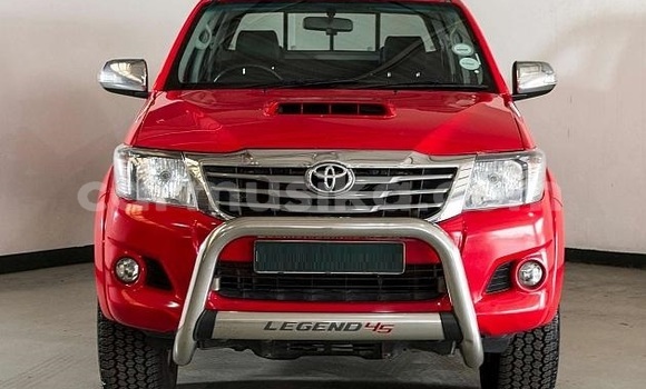 Buy Used Toyota Hilux Red Car in Beitbridge in Matabeleland South Buy Used Toyota Hilux Red Car in Beitbridge in Matabeleland South
