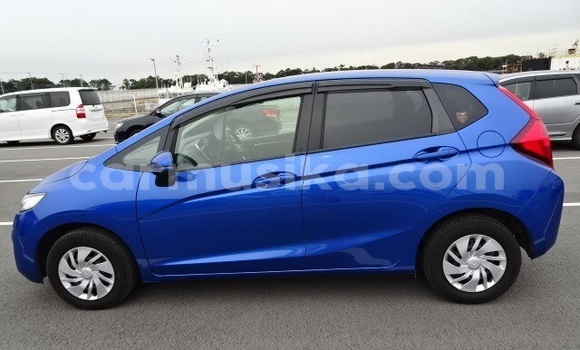 Acheter Occasion Voiture Honda Fit Bleu à Beitbridge, Matabeleland South Acheter Occasion Voiture Honda Fit Bleu à Beitbridge, Matabeleland South