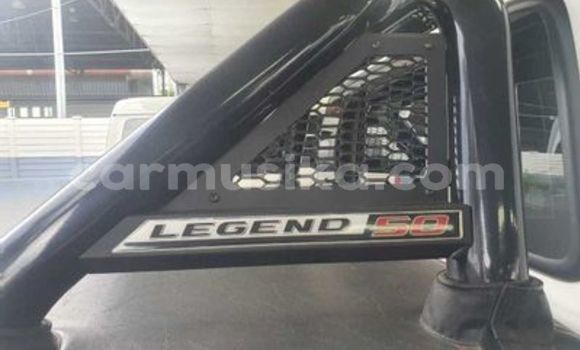 Acheter Occasion Voiture Toyota Hilux Blanc à Beitbridge, Matabeleland South Acheter Occasion Voiture Toyota Hilux Blanc à Beitbridge, Matabeleland South