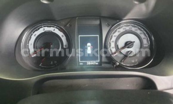 Acheter Occasion Voiture Toyota Hilux Blanc à Beitbridge, Matabeleland South Acheter Occasion Voiture Toyota Hilux Blanc à Beitbridge, Matabeleland South