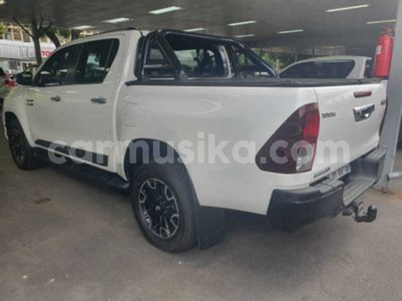 Big with watermark toyota hilux matabeleland south beitbridge 20702