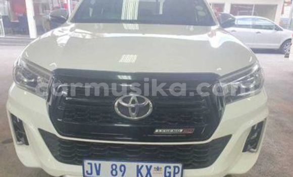 Acheter Occasion Voiture Toyota Hilux Blanc à Beitbridge, Matabeleland South Acheter Occasion Voiture Toyota Hilux Blanc à Beitbridge, Matabeleland South