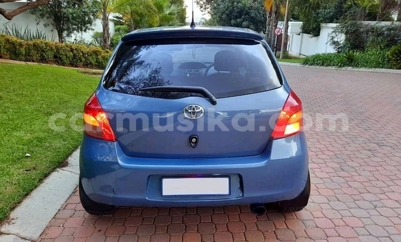 Acheter Occasion Voiture Toyota Yaris Bleu à Beitbridge, Matabeleland South Acheter Occasion Voiture Toyota Yaris Bleu à Beitbridge, Matabeleland South