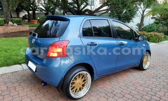 Acheter Occasion Voiture Toyota Yaris Bleu à Beitbridge, Matabeleland South Acheter Occasion Voiture Toyota Yaris Bleu à Beitbridge, Matabeleland South